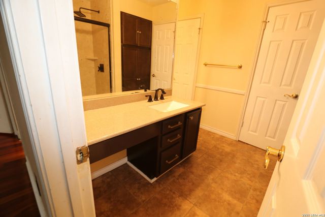 115 Country Lane, Castroville, TX 78009