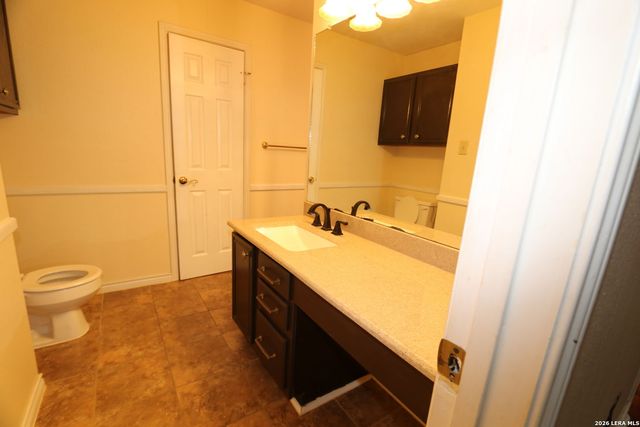 115 Country Lane, Castroville, TX 78009