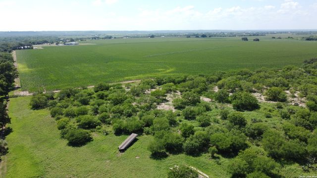 115 Country Lane, Castroville, TX 78009