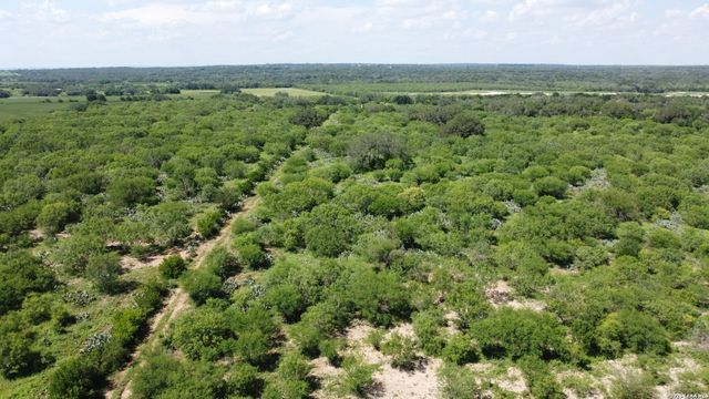 115 Country Lane, Castroville, TX 78009