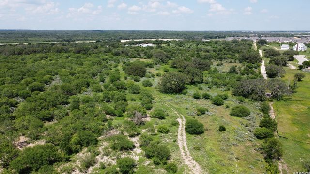 115 Country Lane, Castroville, TX 78009