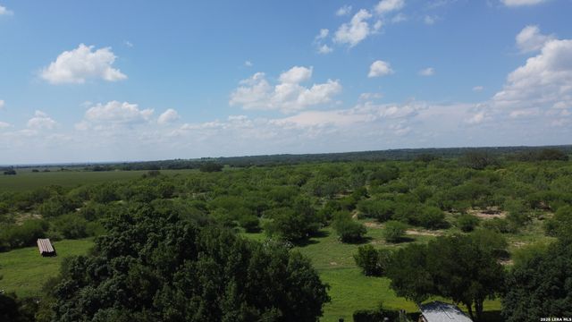 115 Country Lane, Castroville, TX 78009
