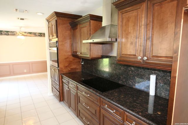 115 Country Lane, Castroville, TX 78009