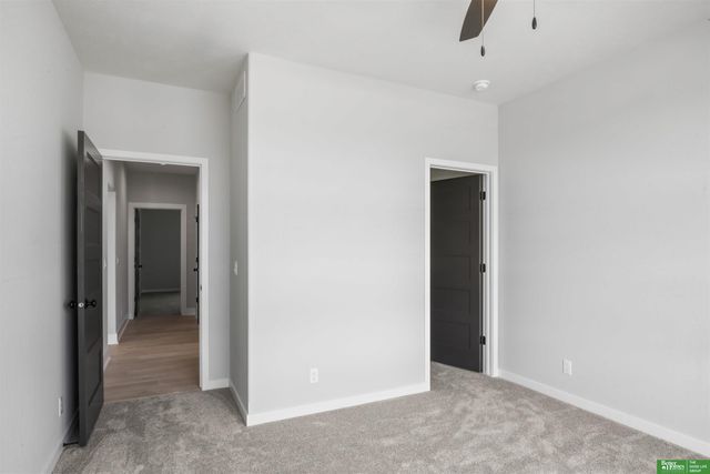 5430 N 212 Avenue, Elkhorn, NE 68022