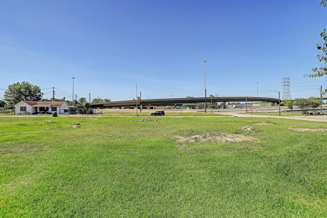 1410 Bragg Street, Houston, TX 77009