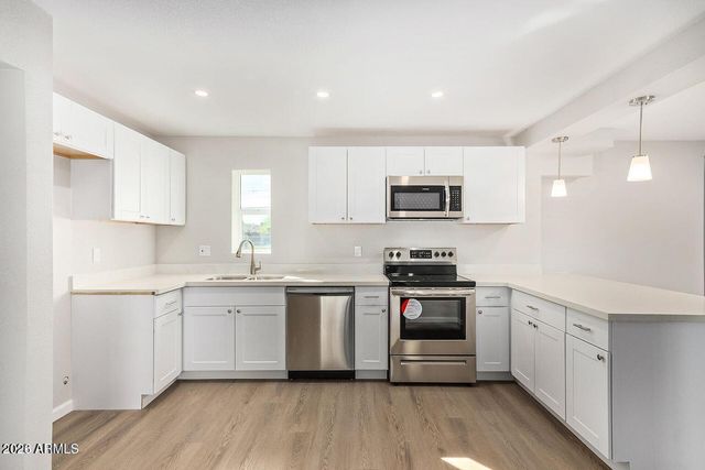 12820 N 24TH Street, Phoenix, AZ 85032