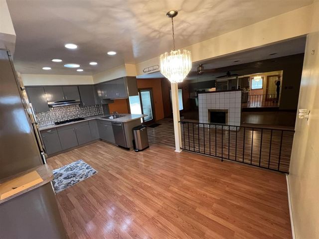 14281 Elgin Street, Oak Park, MI 48237