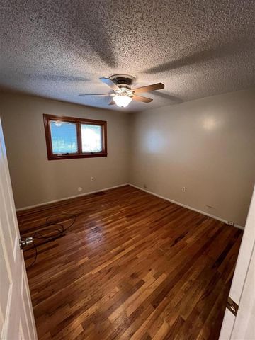 14281 Elgin Street, Oak Park, MI 48237