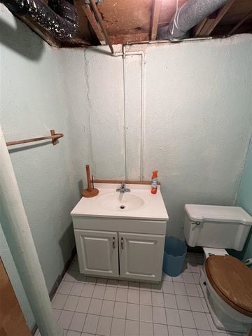 14281 Elgin Street, Oak Park, MI 48237