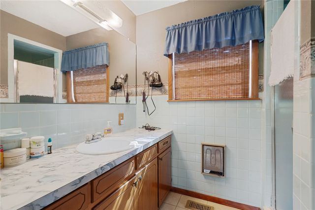 4725 E Highway 64, Alma, AR 72921