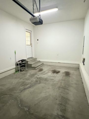 373 Lawless Lane, Jamestown, KY 42629