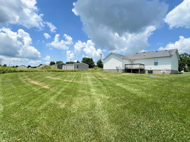 373 Lawless Lane, Jamestown, KY 42629