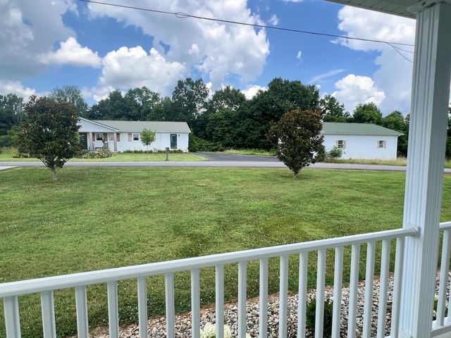 373 Lawless Lane, Jamestown, KY 42629