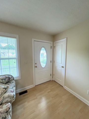 373 Lawless Lane, Jamestown, KY 42629