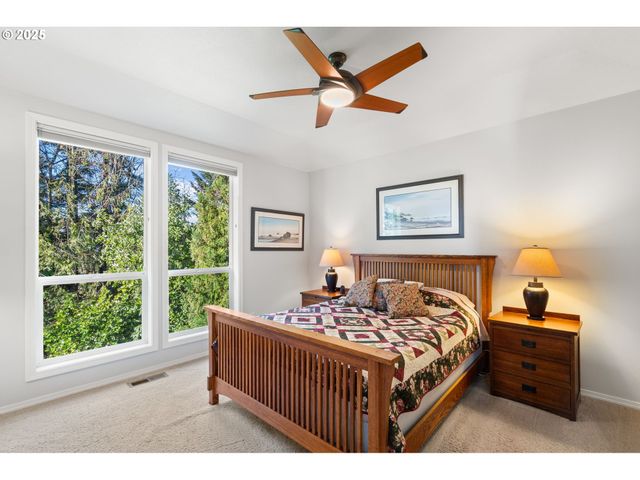 12449 Sw 55TH Pl, Portland, OR 97219