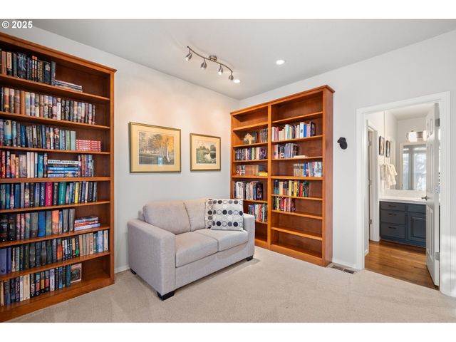 12449 Sw 55TH Pl, Portland, OR 97219