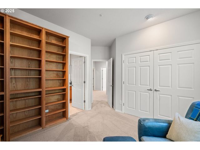 12449 Sw 55TH Pl, Portland, OR 97219