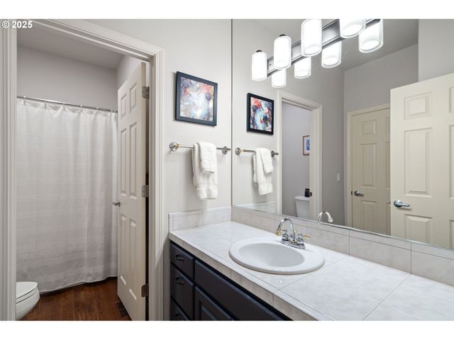 12449 Sw 55TH Pl, Portland, OR 97219