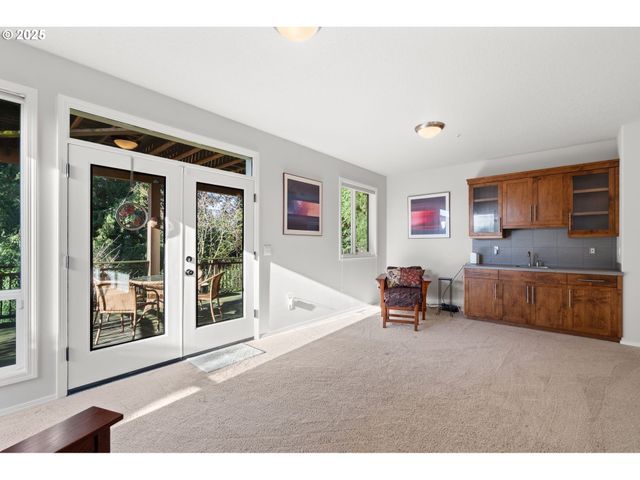 12449 Sw 55TH Pl, Portland, OR 97219