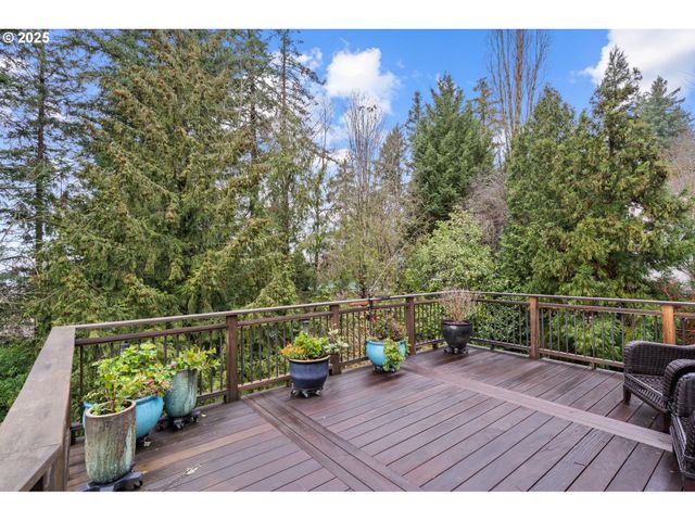 12449 Sw 55TH Pl, Portland, OR 97219