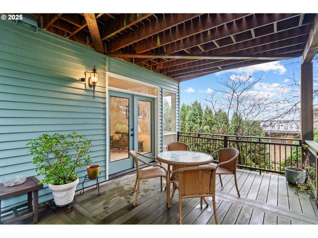 12449 Sw 55TH Pl, Portland, OR 97219