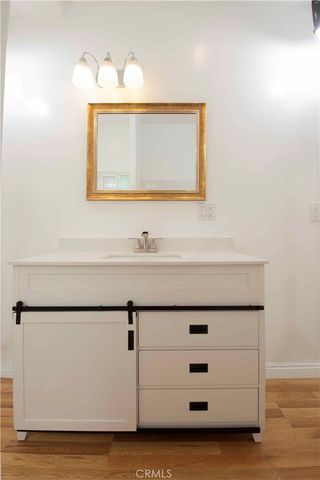1330 W 48th, Los Angeles, CA 90037