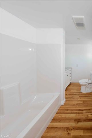1330 W 48th, Los Angeles, CA 90037