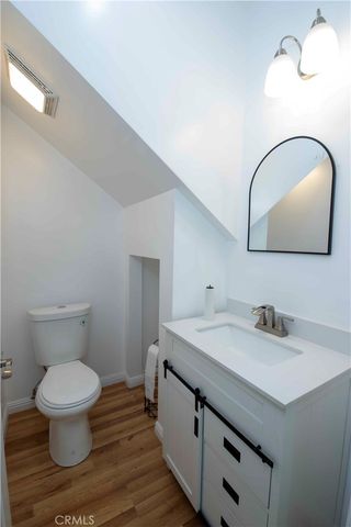 1330 W 48th, Los Angeles, CA 90037