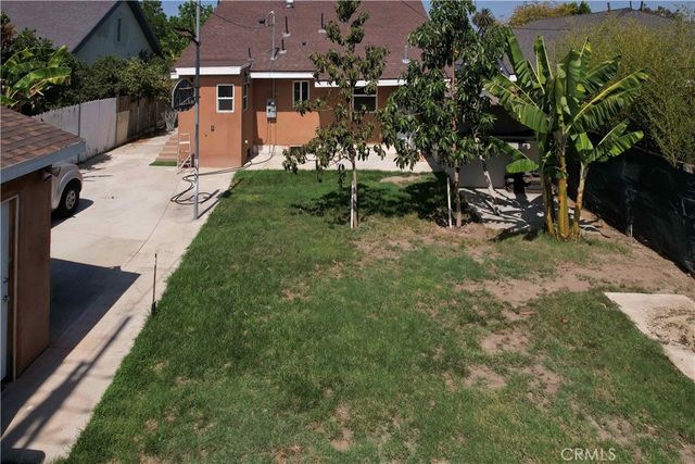 1330 W 48th, Los Angeles, CA 90037
