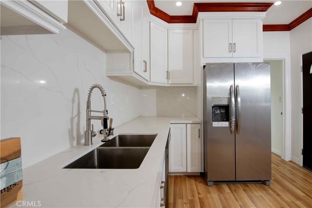 1330 W 48th, Los Angeles, CA 90037