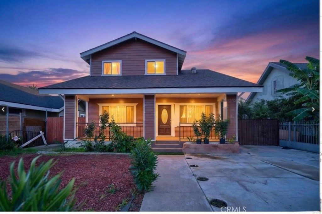 1330 W 48th, Los Angeles, CA 90037