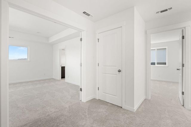 145 Valemont Drive 38, Eagle Point, OR 97524