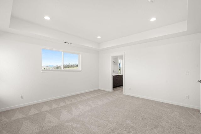 145 Valemont Drive 38, Eagle Point, OR 97524