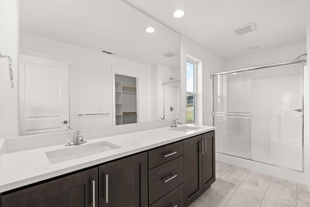 145 Valemont Drive 38, Eagle Point, OR 97524