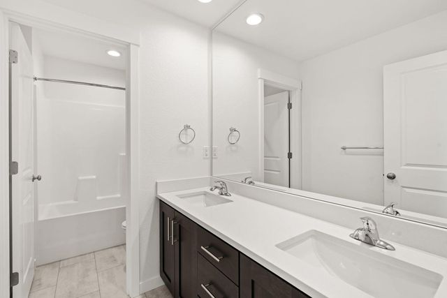 145 Valemont Drive 38, Eagle Point, OR 97524