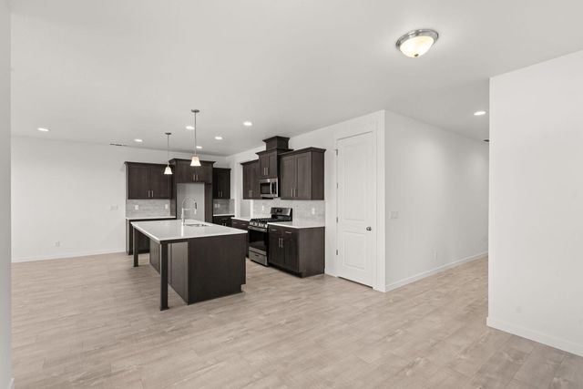 145 Valemont Drive 38, Eagle Point, OR 97524