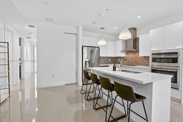 6310 NW 103rd Pl 104, Doral, FL 33178