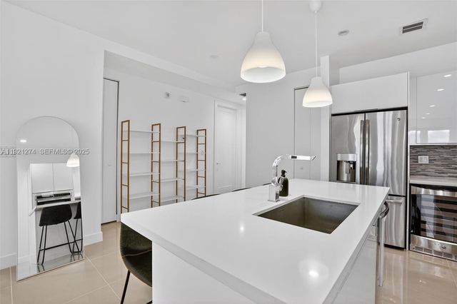 6310 NW 103rd Pl 104, Doral, FL 33178