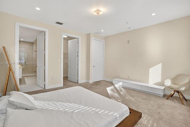 6310 NW 103rd Pl 104, Doral, FL 33178