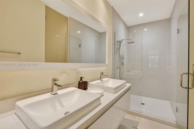 6310 NW 103rd Pl 104, Doral, FL 33178