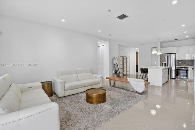 6310 NW 103rd Pl 104, Doral, FL 33178