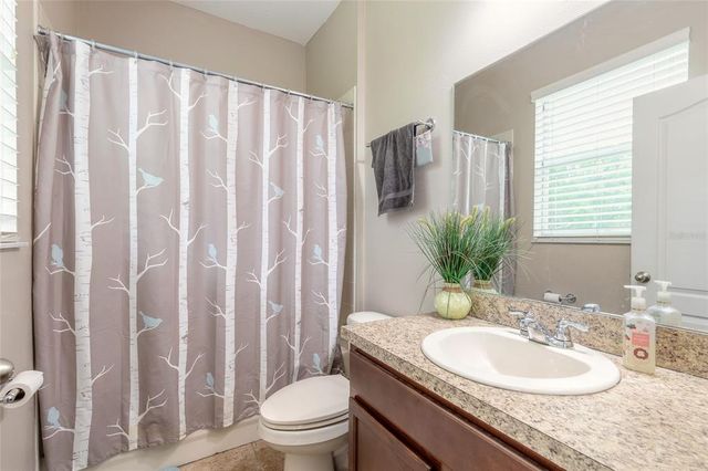 206 LAUREL POINT COURT, Deland, FL 32724