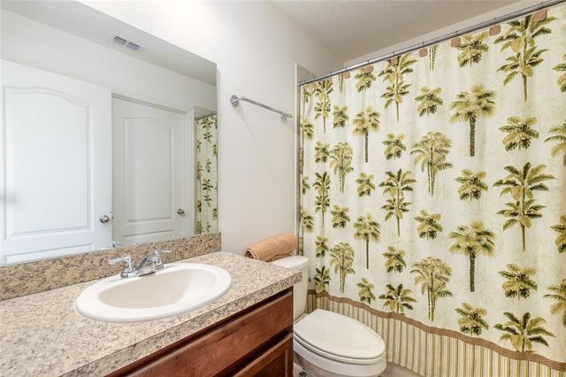 206 LAUREL POINT COURT, Deland, FL 32724