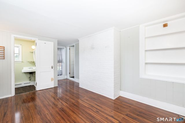 8 Georgiana Street, New London, CT 06320