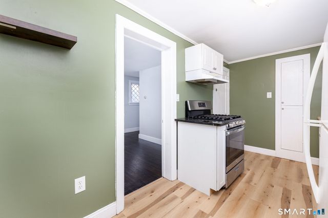 8 Georgiana Street, New London, CT 06320