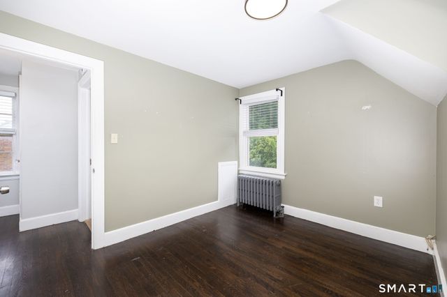8 Georgiana Street, New London, CT 06320