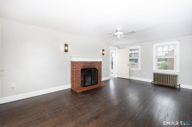 8 Georgiana Street, New London, CT 06320