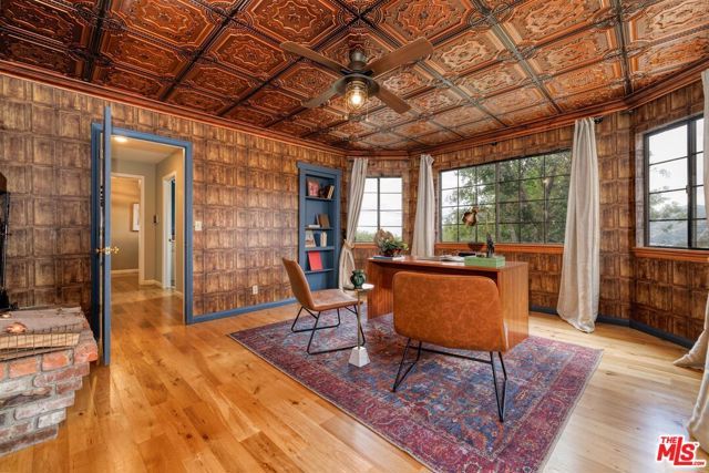 2101 Tondolea Lane, La Canada Flintridge, CA 91011