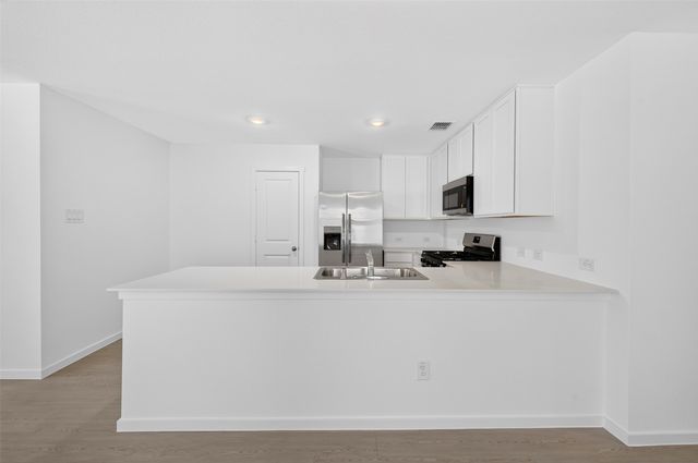 10752 Gun Barrel Street, Fort Worth, TX 76108