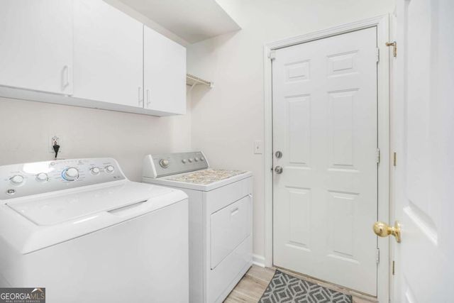 812 Pinder Point Court, Lawrenceville, GA 30043